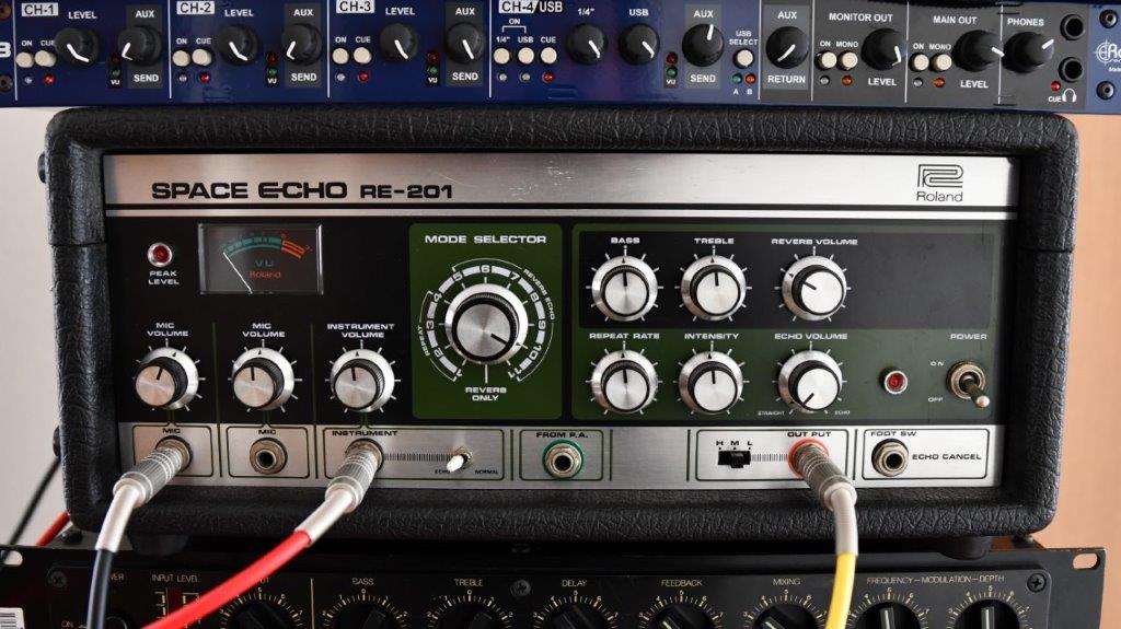 【美品 付属品多数 オーバーホール済】永遠の名機 Roland RE-201 美品 付属品多数 オーバーホール済】永遠の名機 Roland RE-201
